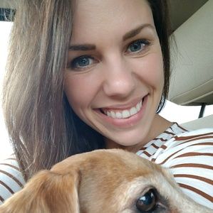 Meet your Posher, Casey